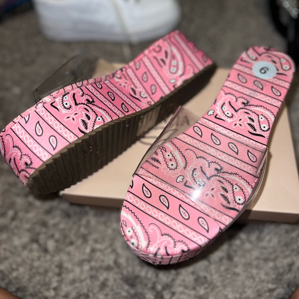 Platform sandal